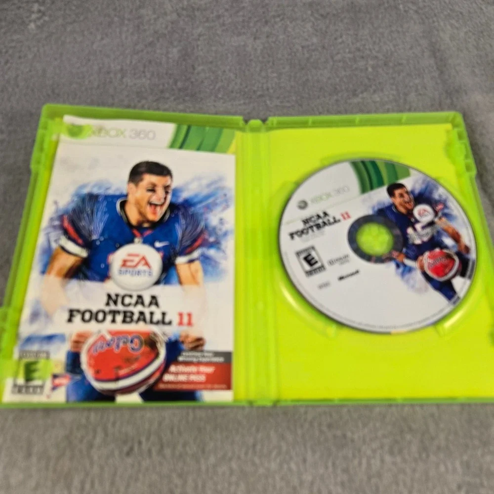 NCAA Football 11 Xbox 360 EA Sports Tim Tebow Cover Complete CIB Tested Works